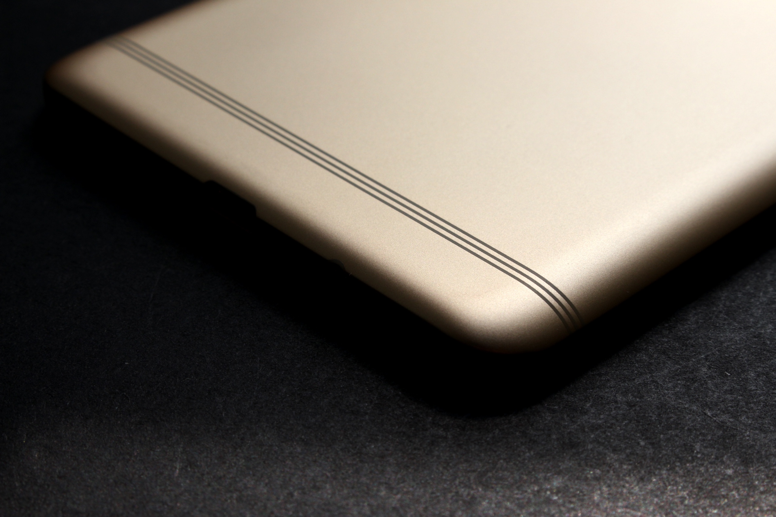 大屏主打自拍續(xù)航久 三星Galaxy C9 Pro體驗報告