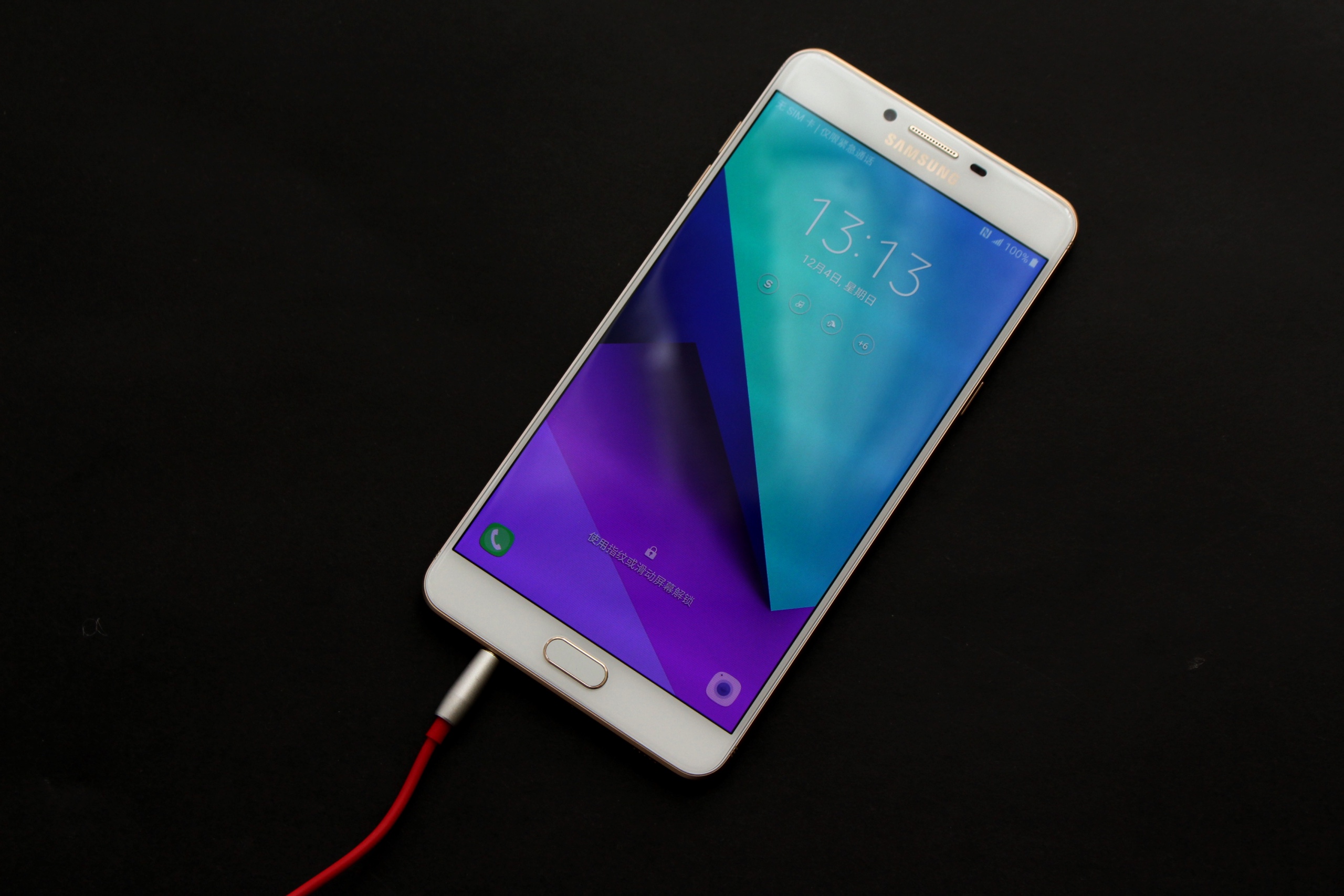 大屏主打自拍續(xù)航久 三星Galaxy C9 Pro體驗報告