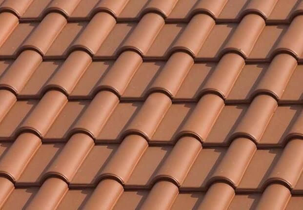 为啥农村盖房提倡用水泥彩瓦,它比粘土瓦好在