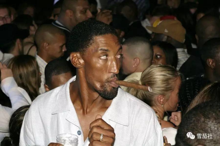 做雪茄的朋友，我有些沉重