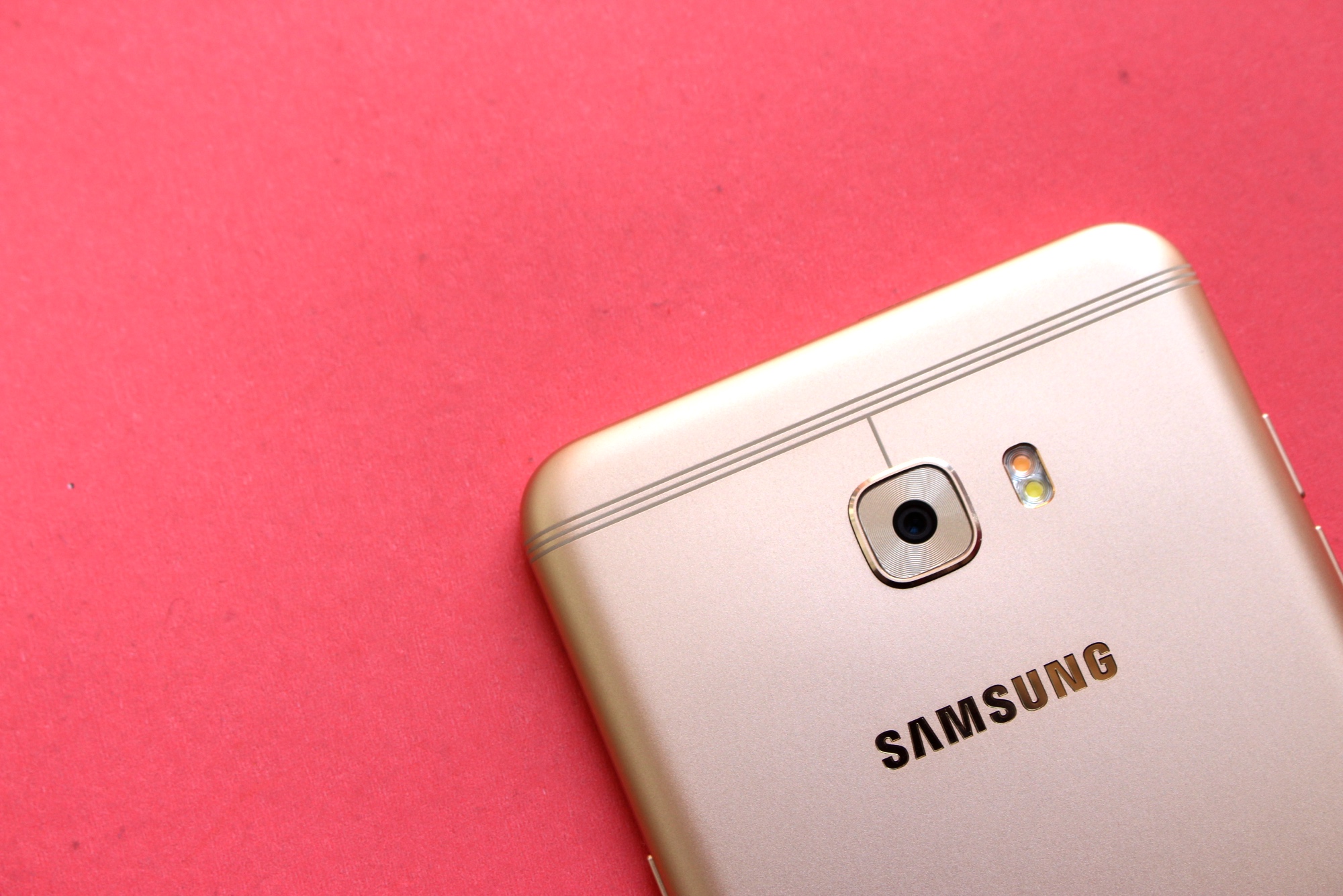 除了顏值高輕薄還有啥？ 三星C7 Pro一周體驗告訴你