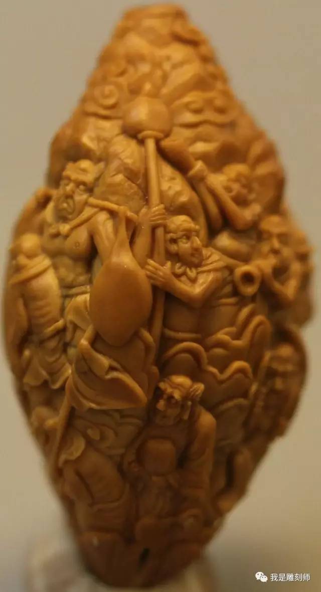 我是橄榄核雕刻师小火炉刘向前