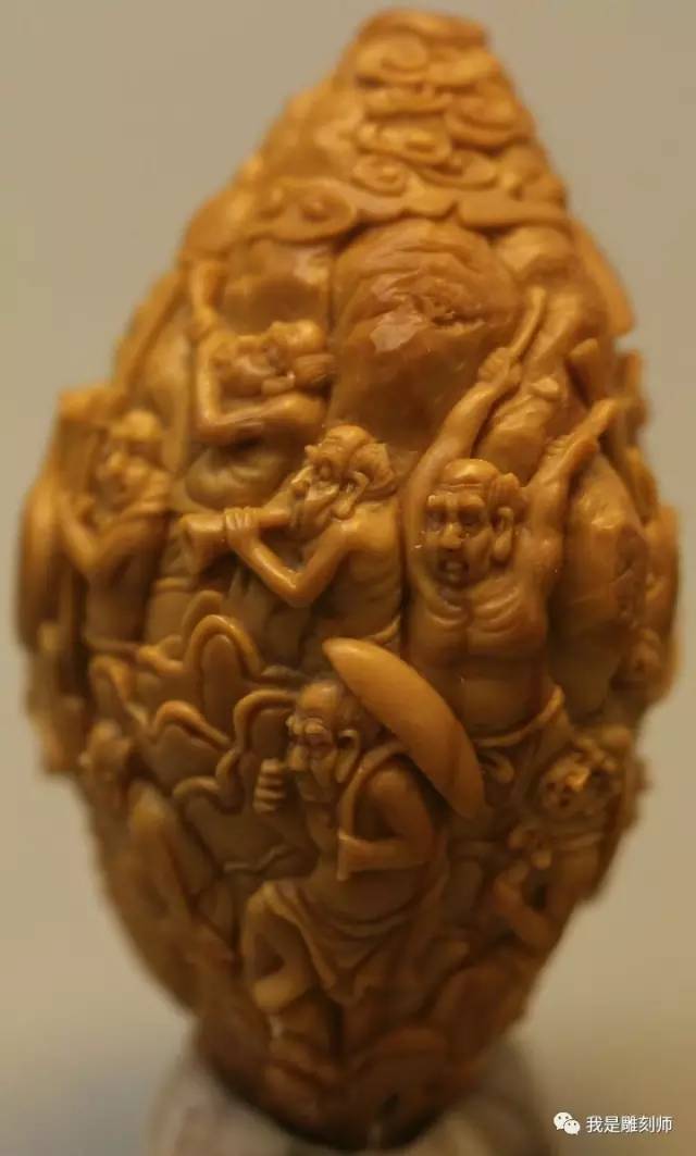 我是橄榄核雕刻师小火炉刘向前