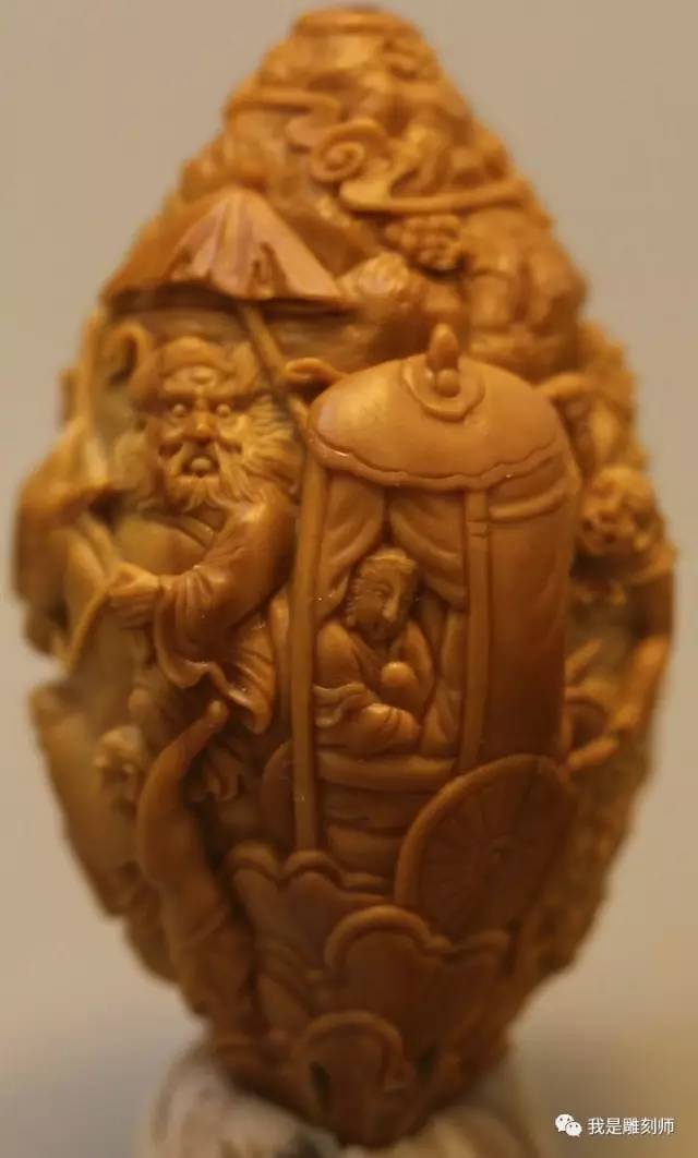 我是橄榄核雕刻师小火炉刘向前