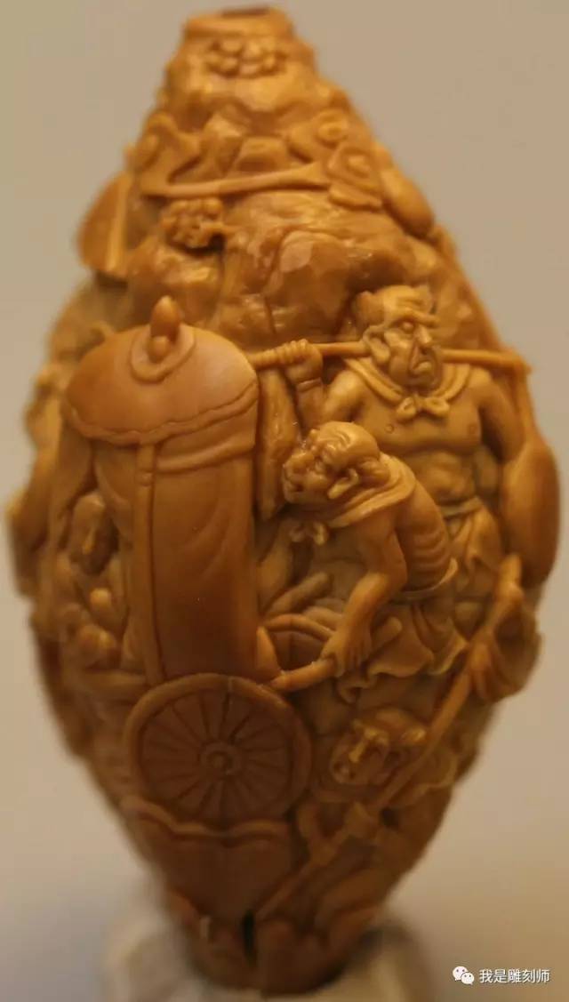 我是橄榄核雕刻师小火炉刘向前