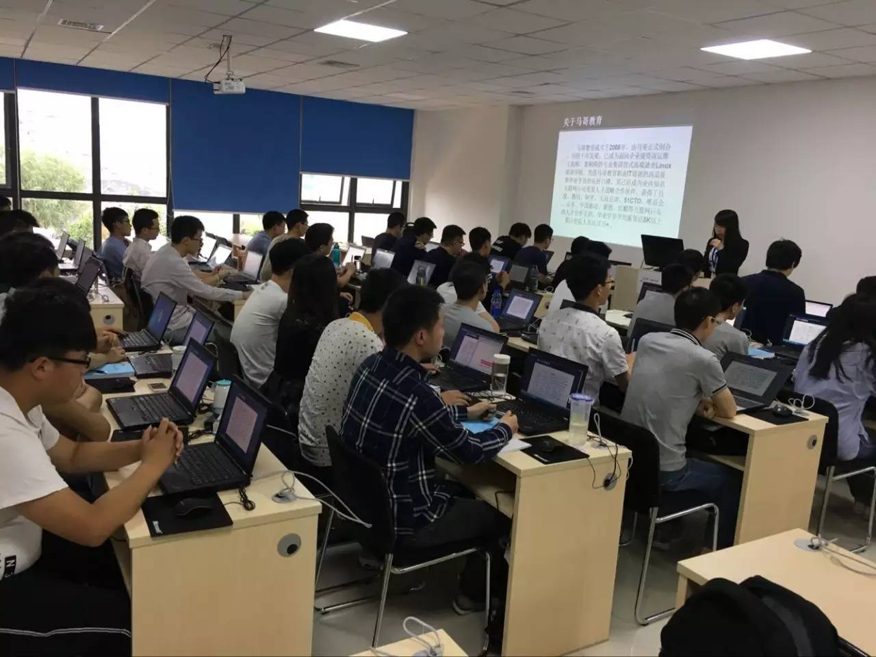 你好新同学 | 郑州校区Linux线下班24期开班