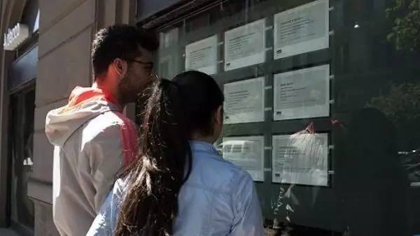 2000年人均工资_2019年人均寿命(3)