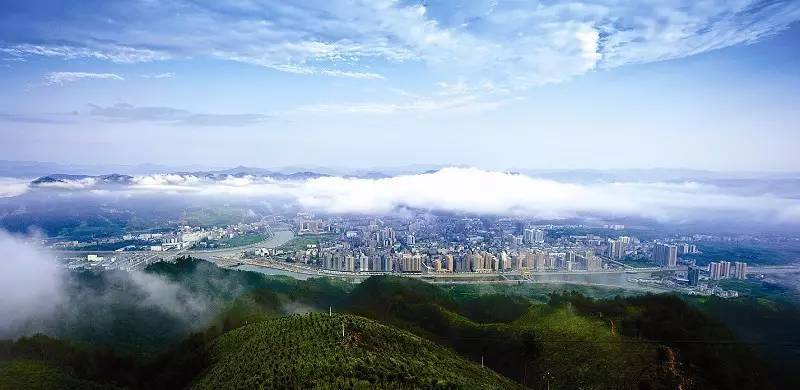 十堰市有多少人口_十堰市地图