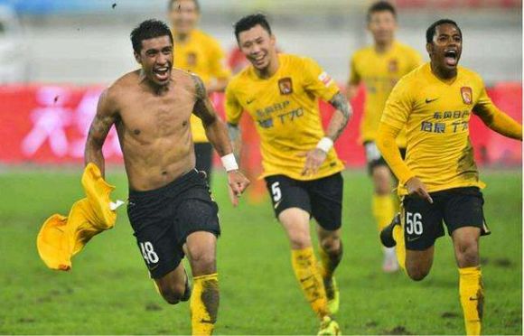 恒大再创中国足球新历史!两神手笔请叫他们转