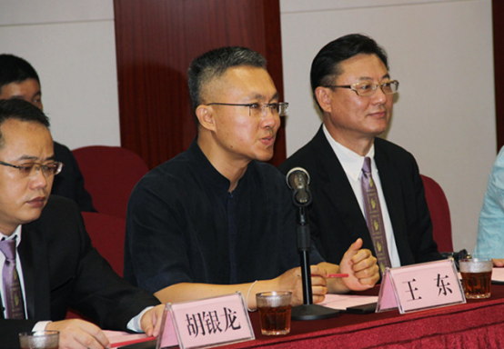 赤壁市人民政府与北京爱康集团合作打造全国医