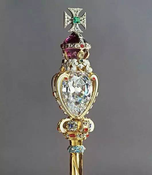 世界上最大的珠宝 英王权杖上是最大钻石(图)