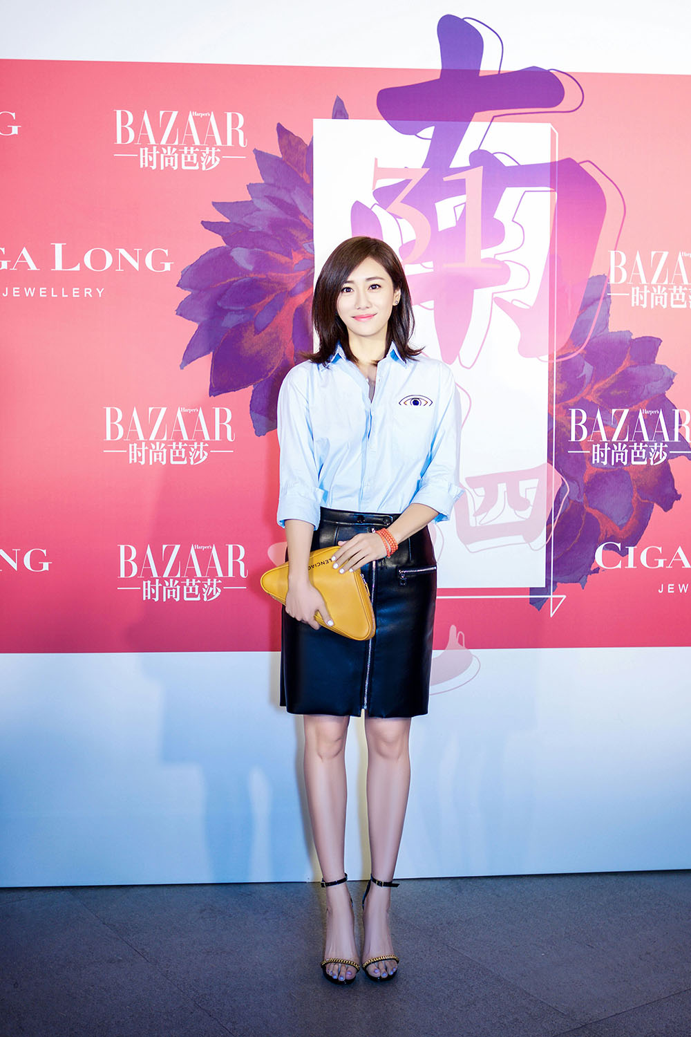 劉蕓亮相Ciga Long南曲四記高級定制發(fā)布會晚宴  簡單清爽又時髦