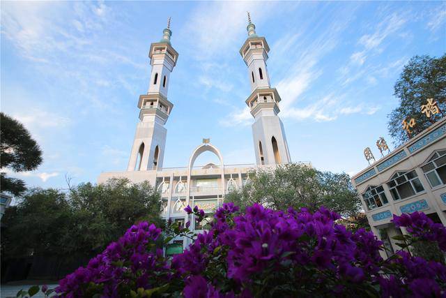 循化珍藏着1200年前的古兰经手抄本，全世界现存3本