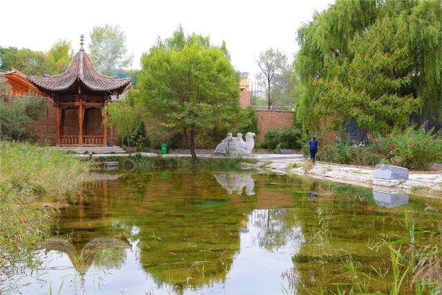 循化珍藏着1200年前的古兰经手抄本，全世界现存3本