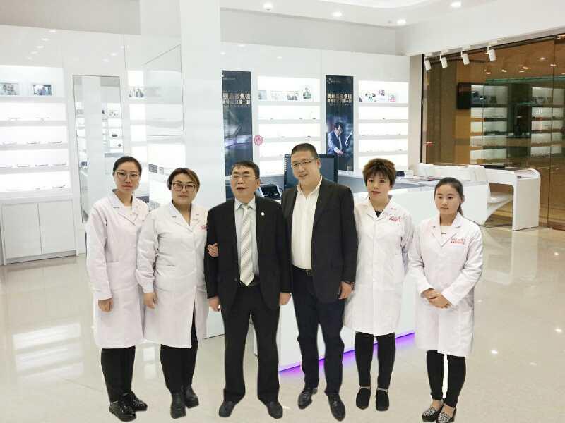 经]热烈庆祝棋圣聂卫平再次与美丽岛老花镜成