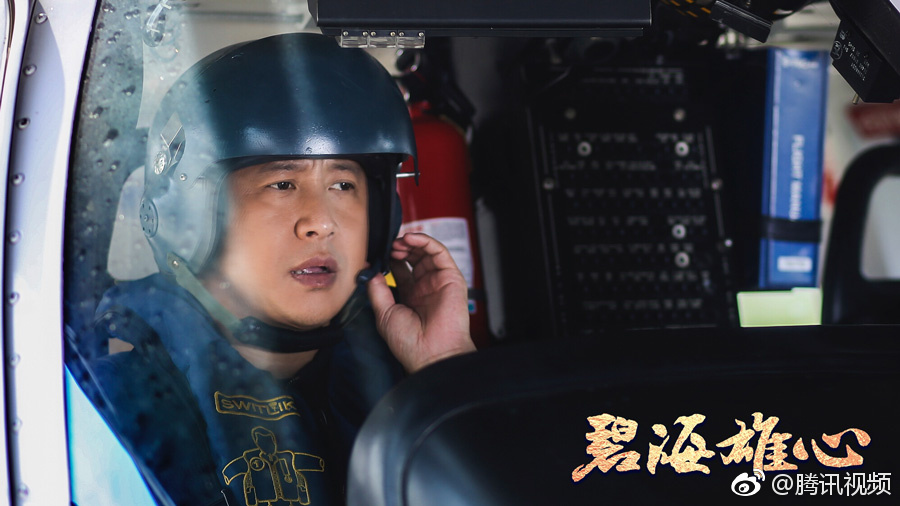 《碧海雄心》行业剧+灾难片,大海之上全员热血