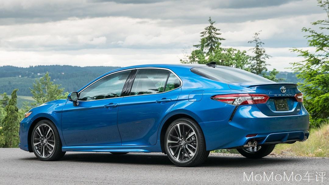 鹿死谁手,全新凯美瑞对比2018款雅阁_MoMoM