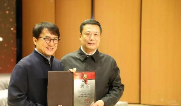 成龙受聘任长影集团总导演 回忆长春醉拳2刘烨索要签名(图3)