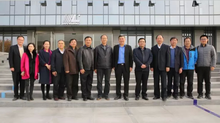 国资委大型企业监事会主席刘顺达：朗坤一系列的足迹，是坚实的(4)