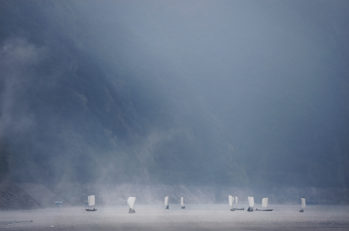 这里有千帆竟影，还有千鱼飞跃，全村人还同吃一臼麻糍