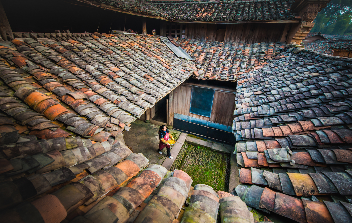 这里有千帆竟影，还有千鱼飞跃，全村人还同吃一臼麻糍