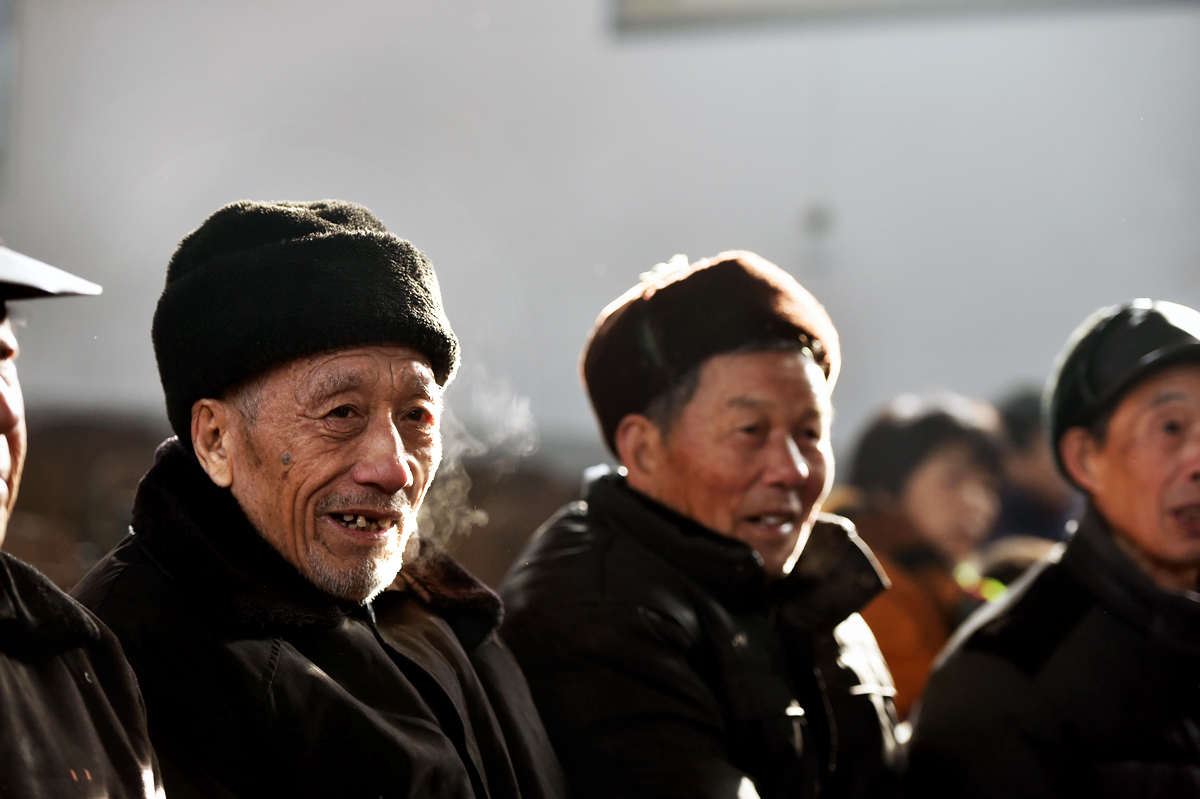 这里有千帆竟影，还有千鱼飞跃，全村人还同吃一臼麻糍