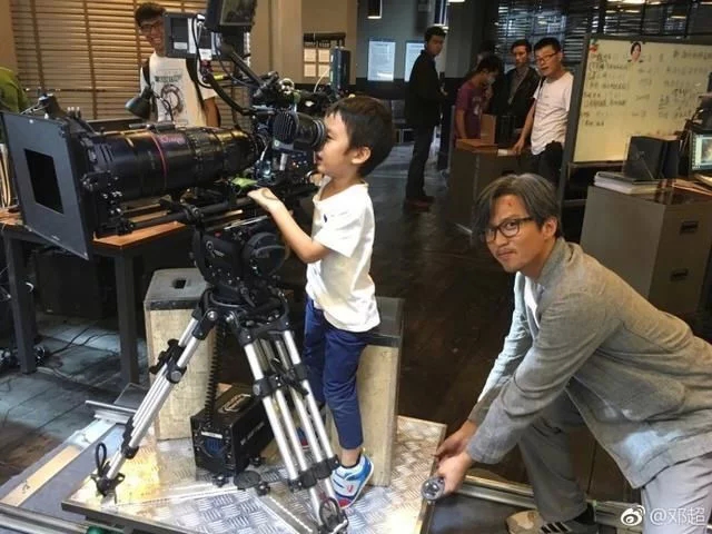 邓超或已与浙江卫视解约 无缘第六季跑男转和杨幂携手(图2)