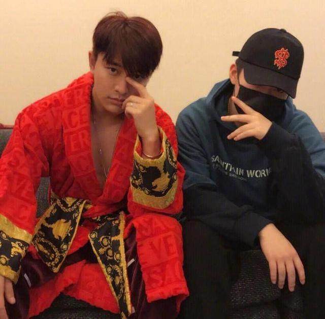 曝贾乃亮独自买醉 小细节看出有多爱李小璐(图5)