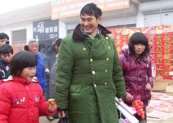 大衣哥深夜发文称有偷税行为 是喝醉了还是被盗号？(图3)