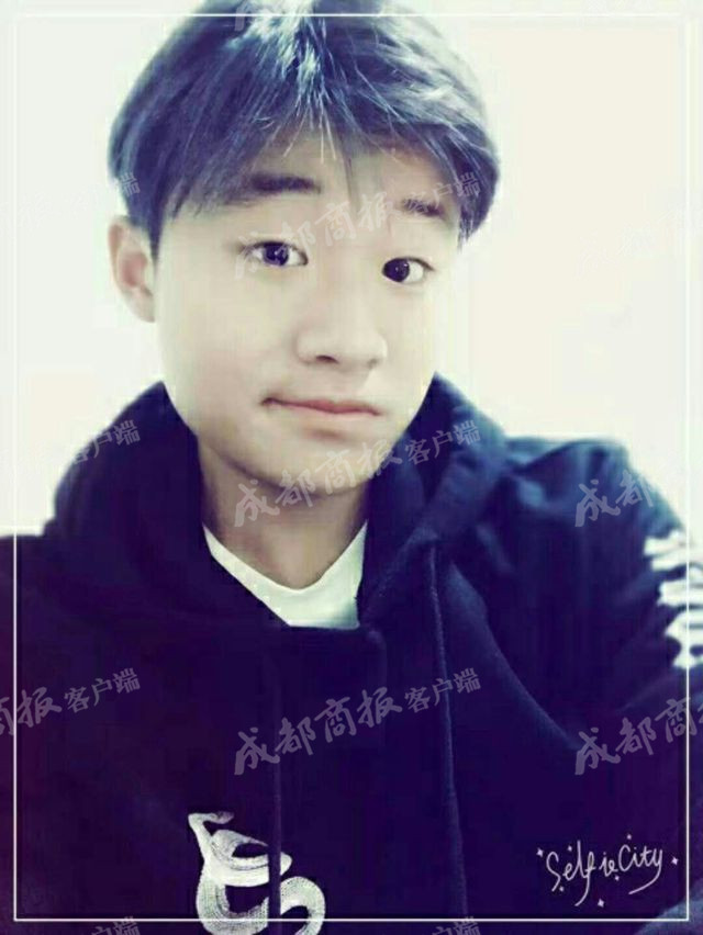 川籍足球小将患脑瘤无钱医治 母亲曝俱乐部未