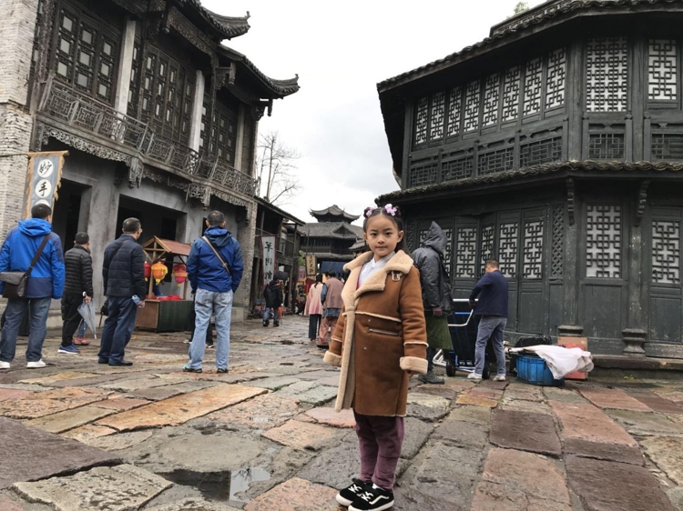 电视剧《大明传奇》热拍 童星张岚茜获邀饰小女一阿娟