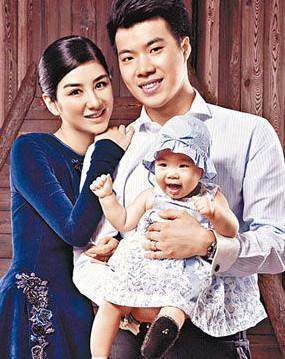 黄毅清究竟什么背景？不仅撕了王杰马苏还有她(图3)