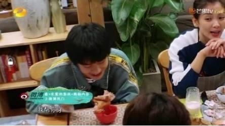 易烊千玺说到做到！四月前一句话粉丝扫光潮牌(图3)