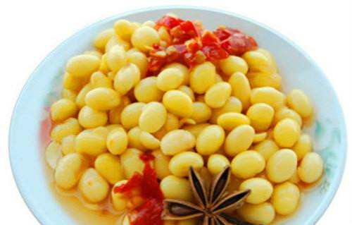 别错过!女人脸上长斑是什么原因引起的