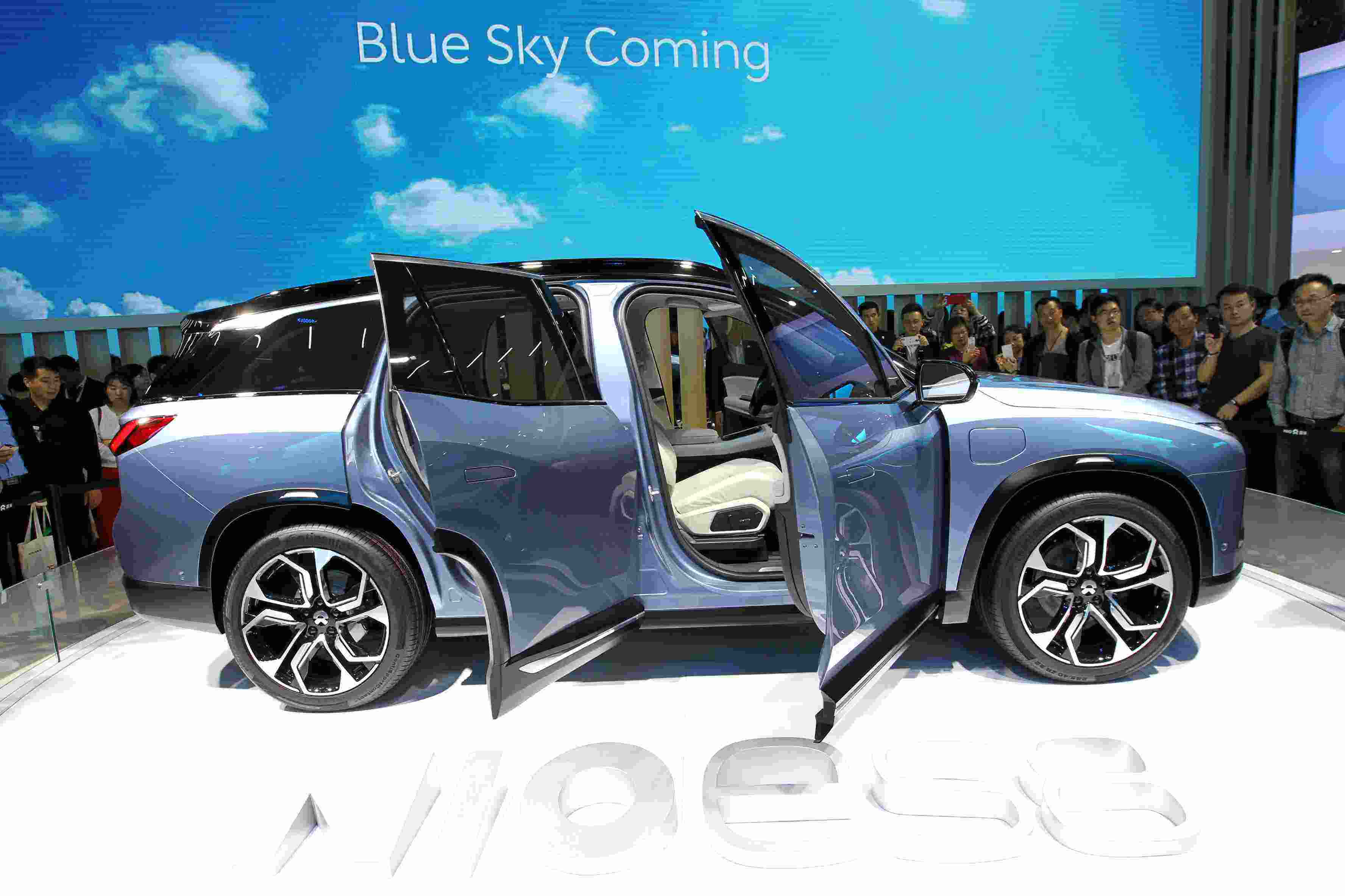 ES8即将交付,国产最先进的SUV售价40万,性能