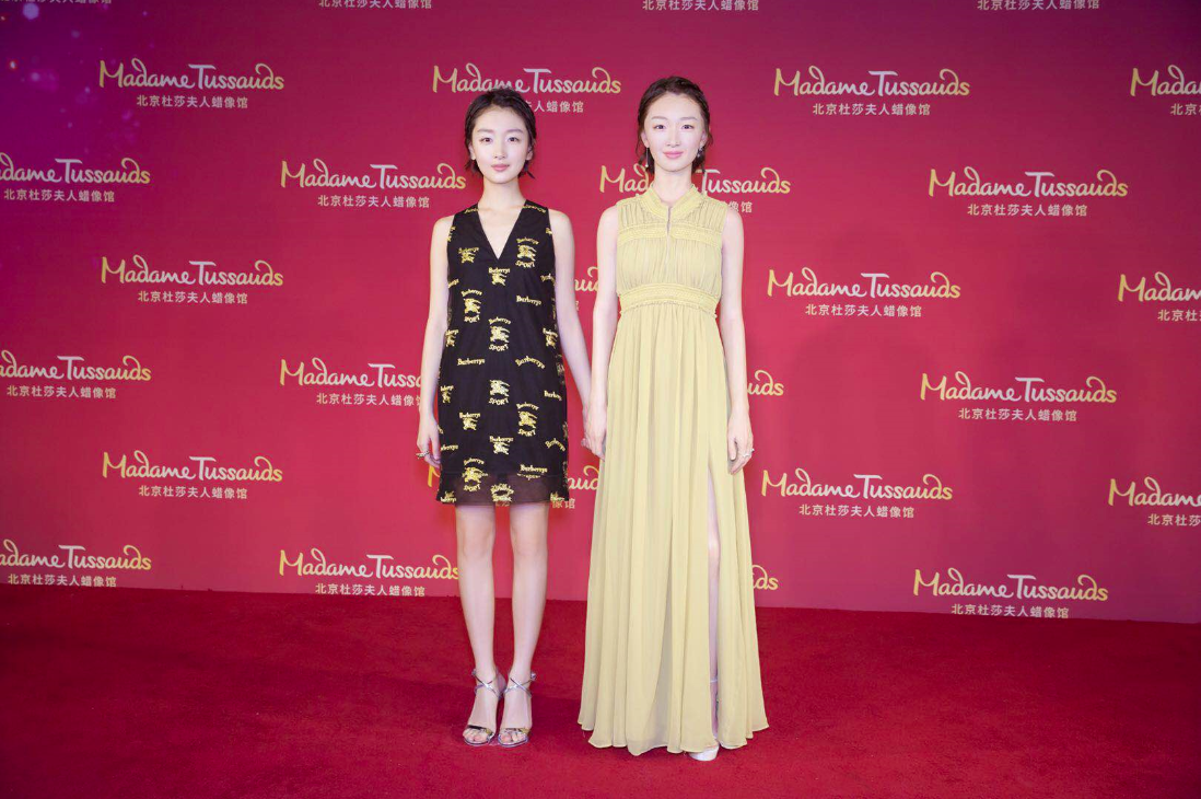 周冬雨入驻北京杜莎夫人蜡馆，在初夏邂逅青春【娱乐新闻】风尚中国网