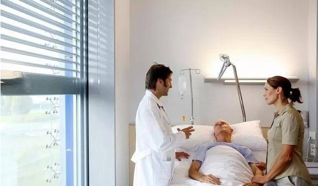 <b>四种恶性肿瘤能早期发现，坚持吃四种食物，能更好预防肿瘤</b>