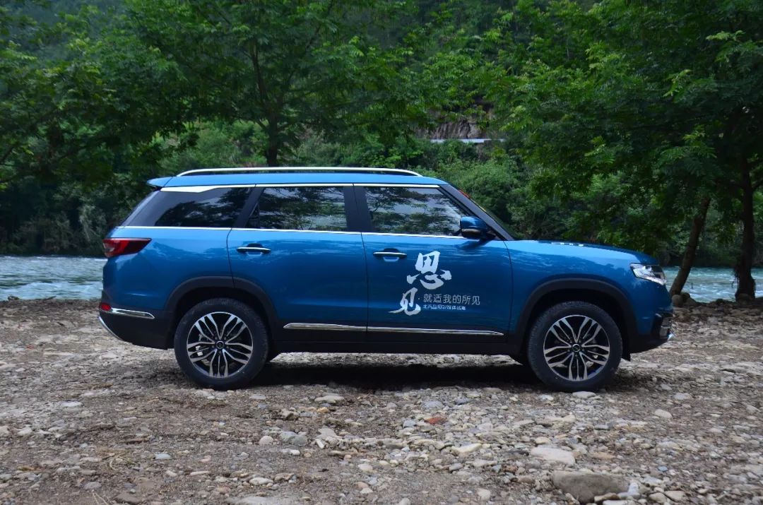 汽车头条 - 试驾北汽昌河Q7,空间大到我想装下