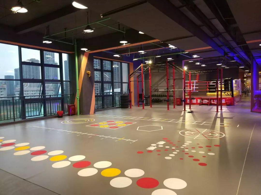 小牛2018新品昆明昆明泰格搏击俱乐部品鉴会