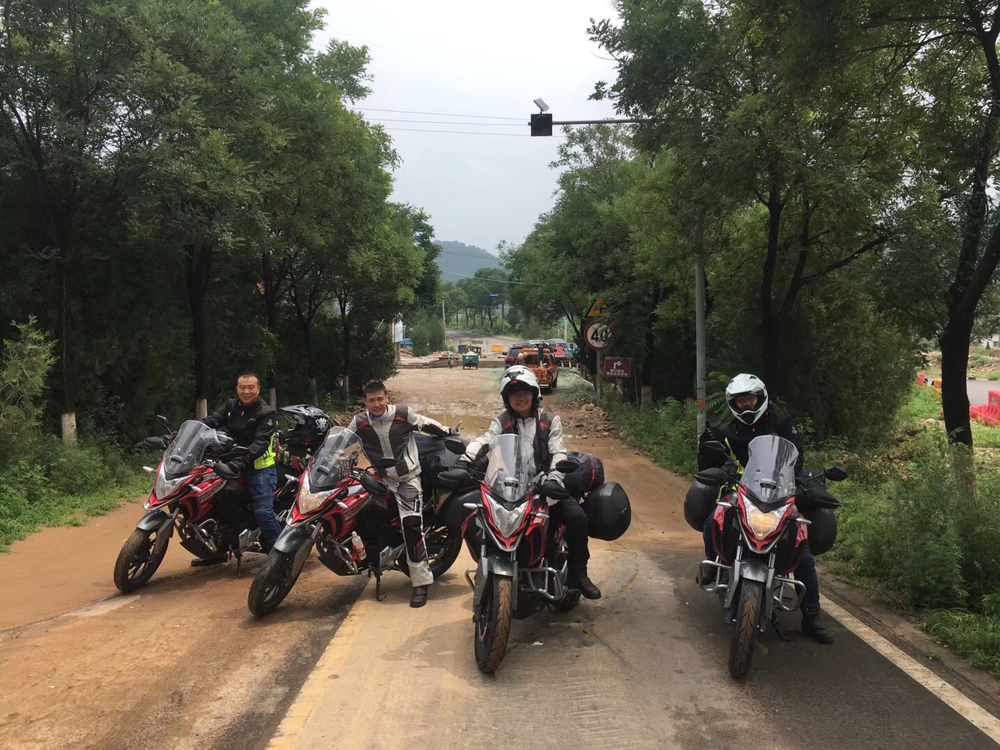 Macintosh HD:Users:caosiqi:Library:Containers:com.tencent.xinWeChat:Data:Library:Application Support:com.tencent.xinWeChat:2.0b4.0.9:62e01a89857b8e902c224f938690839e:Message:MessageTemp:2b81d81c32ab2fe1f7776c698636cb60:Image:2351531986345_.pic_hd.jpg