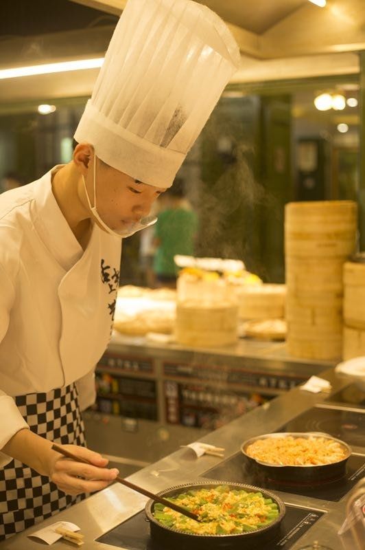 駐馬店魚玲瓏餐廳店面全面升級(jí) 讓您在享受味覺盛宴同時(shí)暢享生活的美好