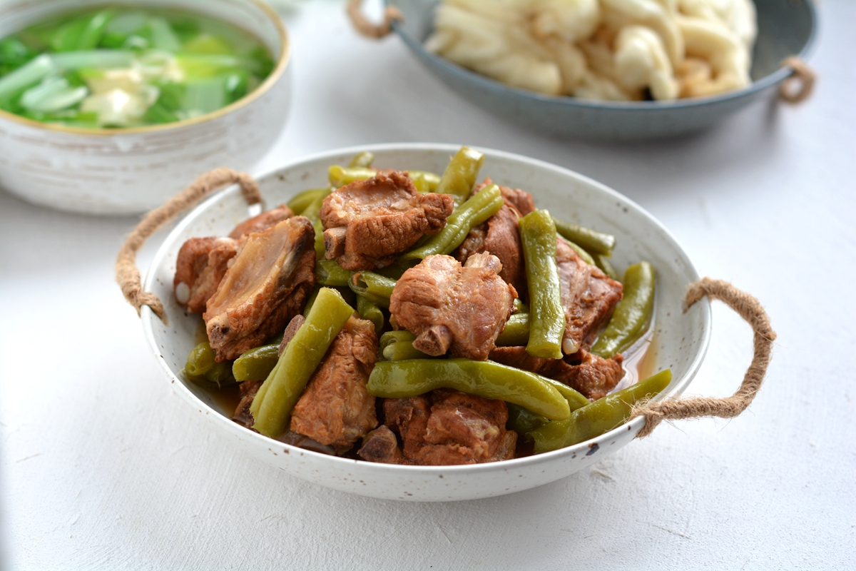 排骨豆角粘卷子，懶人必備！好吃營養美味一鍋出