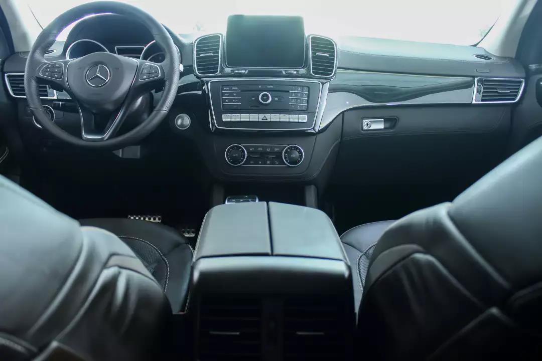 奔驰GLE当之无愧全能王 带你探索未知的道路