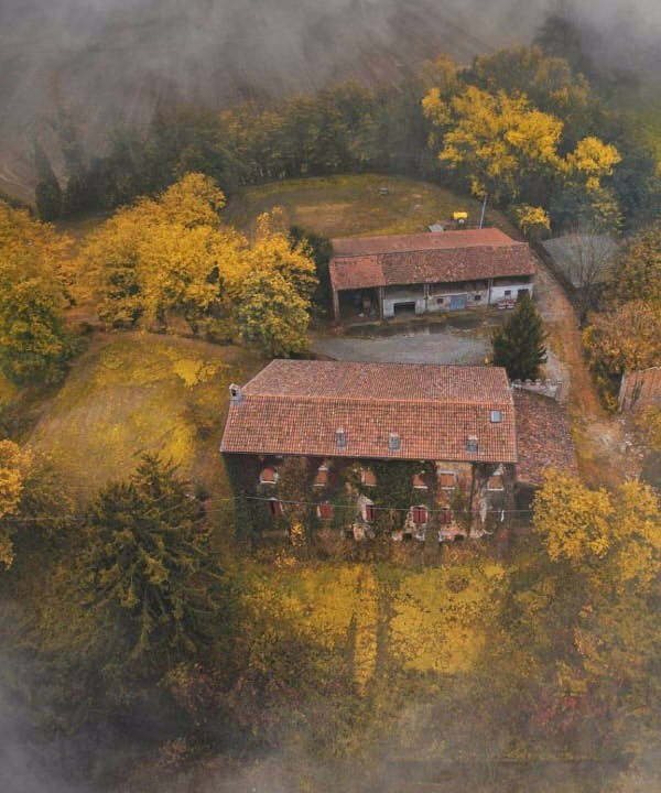 铁饭碗的真实含义不是在一个地方吃一辈子饭,