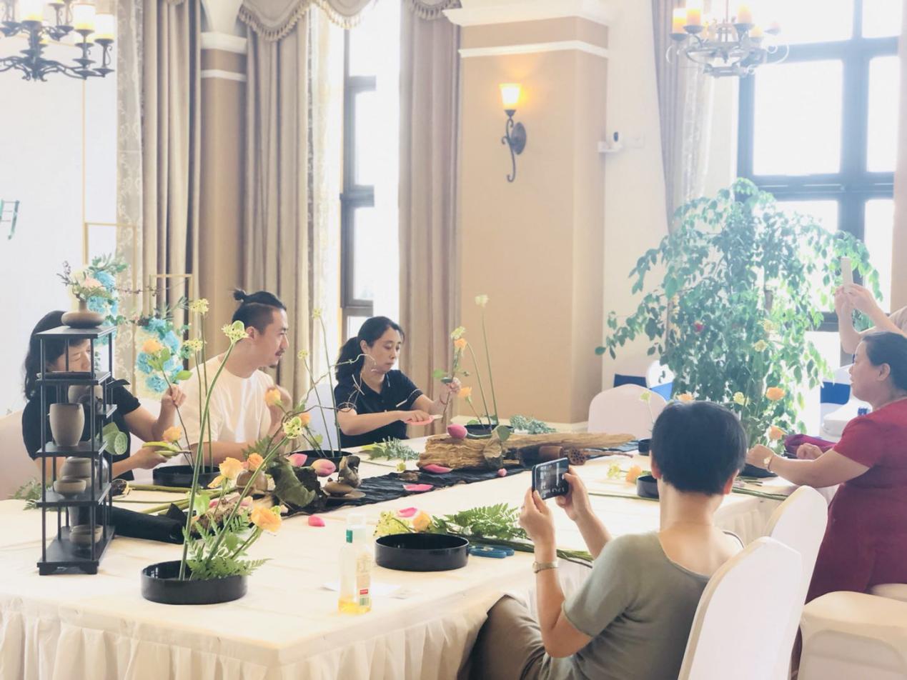 C:\Users\ADMINI~1\AppData\Local\Temp\WeChat Files\34482492881456798.jpg