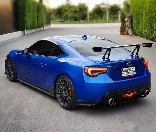 80����Ĵ��澭����ڼ׿ǳ�ͣ������ֽ����������Ҫ���泵����