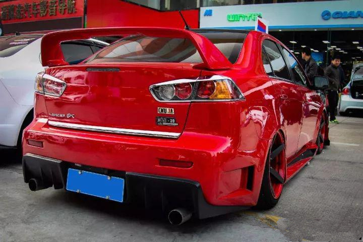 80����Ĵ��澭����ڼ׿ǳ�ͣ������ֽ����������Ҫ���泵����