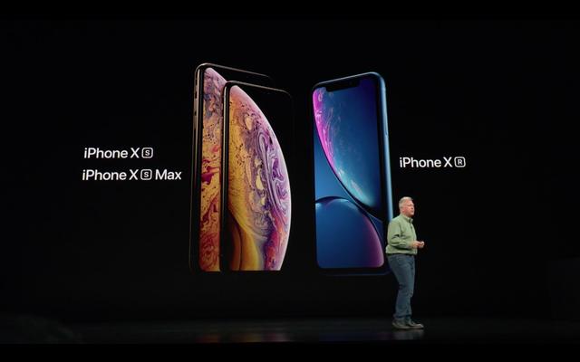 新iPhone 再陷“绿线门”？首例iPhone XS Max屏幕绿线故障出现(图1)