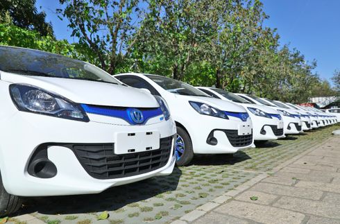 和平精英外挂工况续航301公里，长安奔奔EV360京津冀地区上市