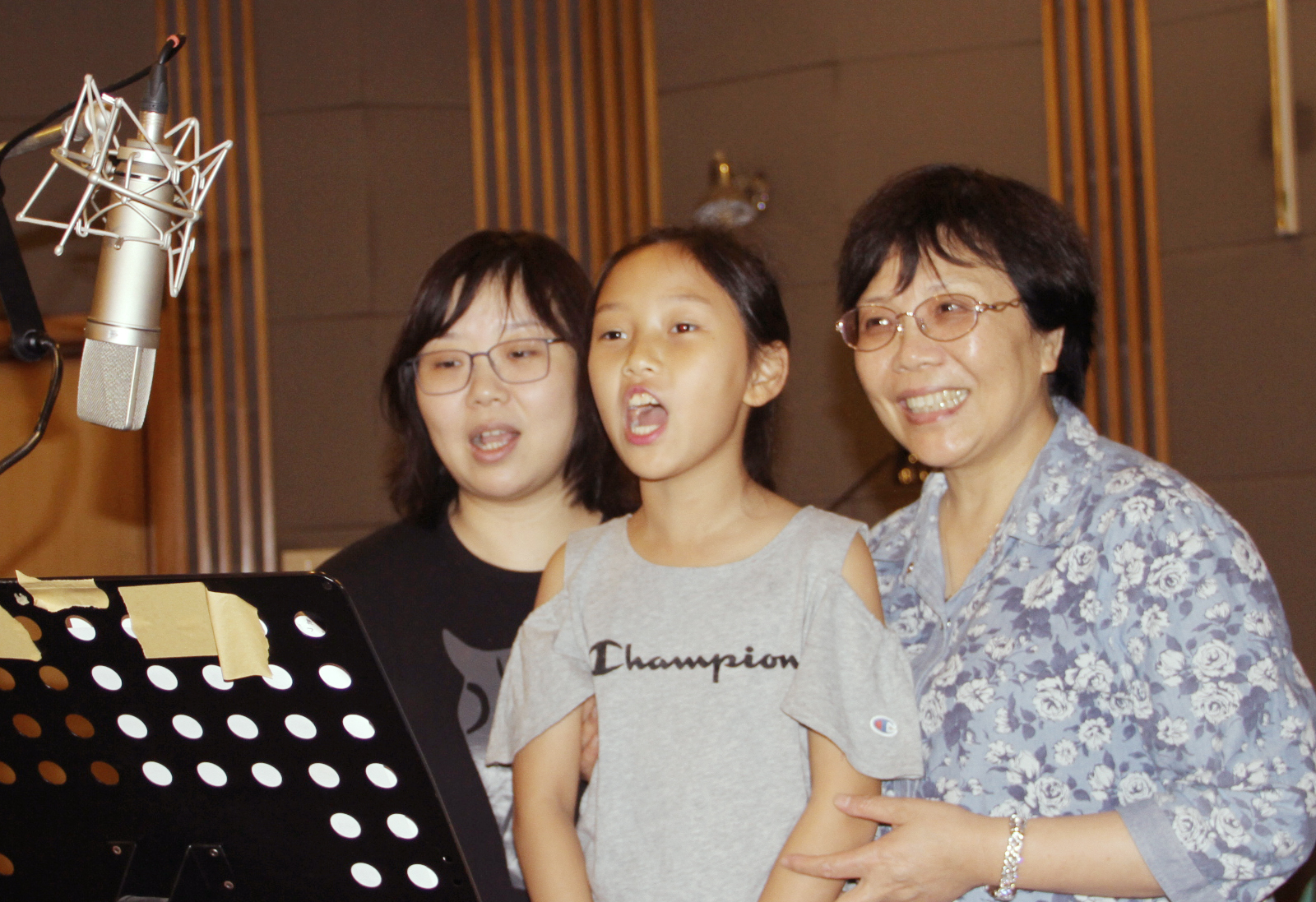 Macintosh HD:Users:vivi:Desktop:❤工作:茜茜公主宣传:EPR:配图2.jpg